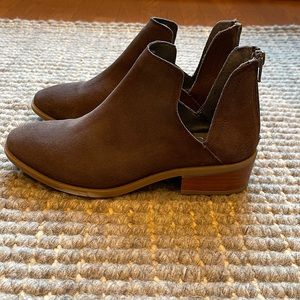 Steve Madden Suede Booties